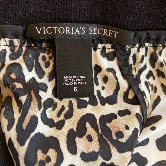 Victoria’s Secret- leopard skirt, lace trim, size 6 - Picture 3 of 6